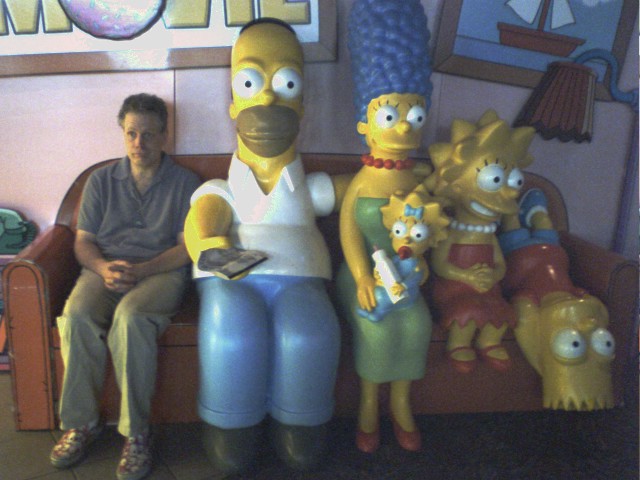 When stealing Homer Simpson statues is outlawed, only outlaws will D'OH!